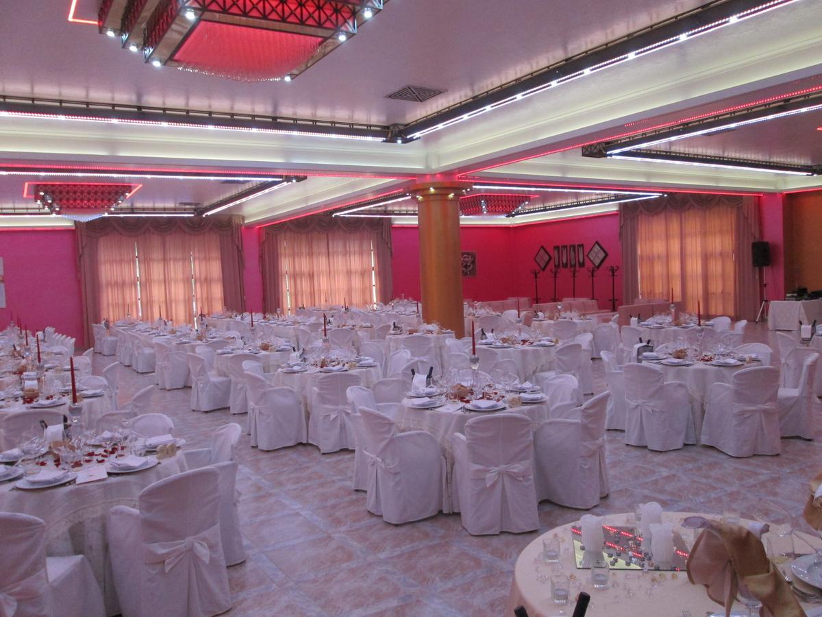 Palahotel Vallenoce Decollatura ภายนอก รูปภาพ